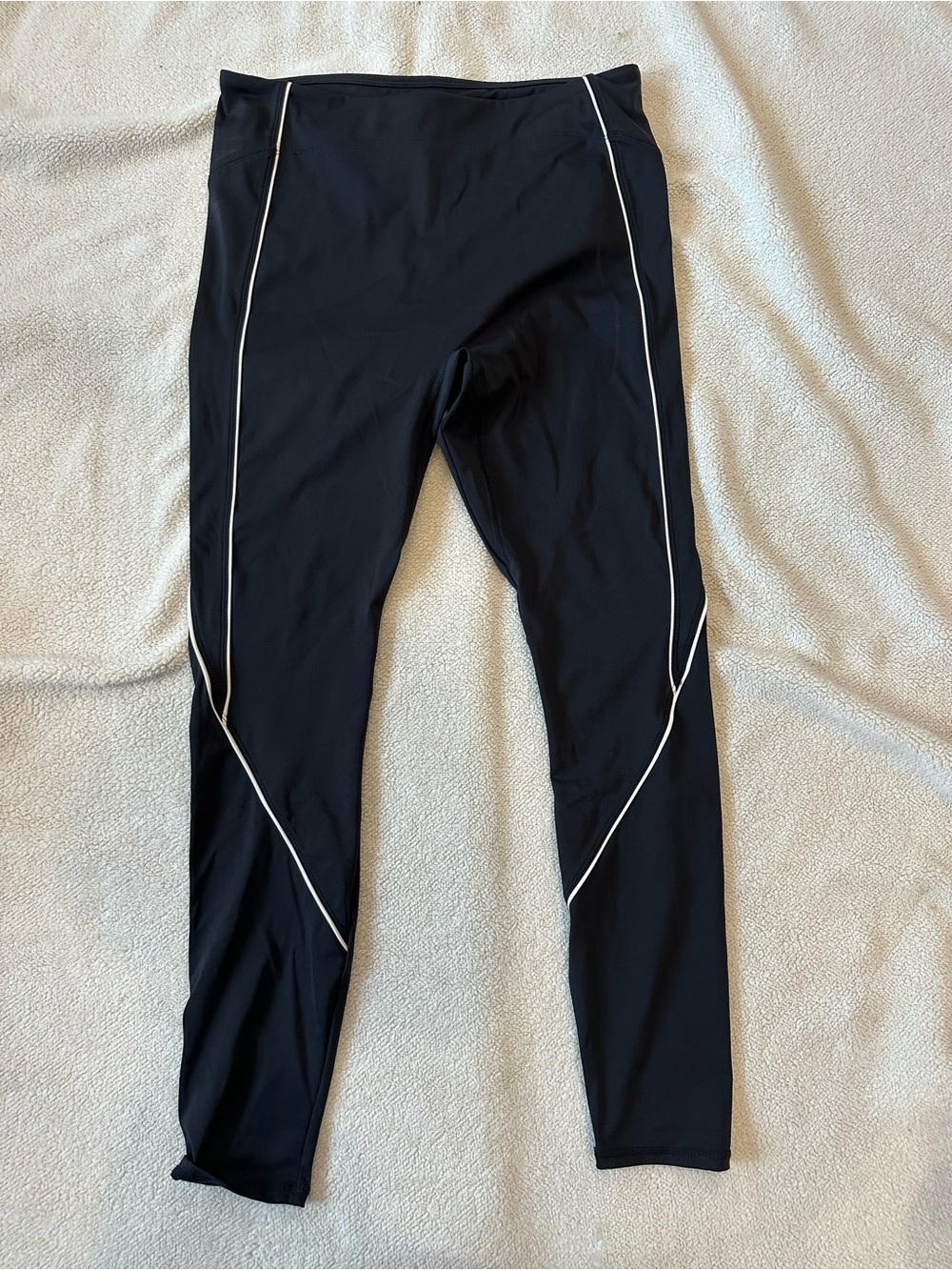 Fabletics Motion365+ Black Leggings White Piping Size L/XL